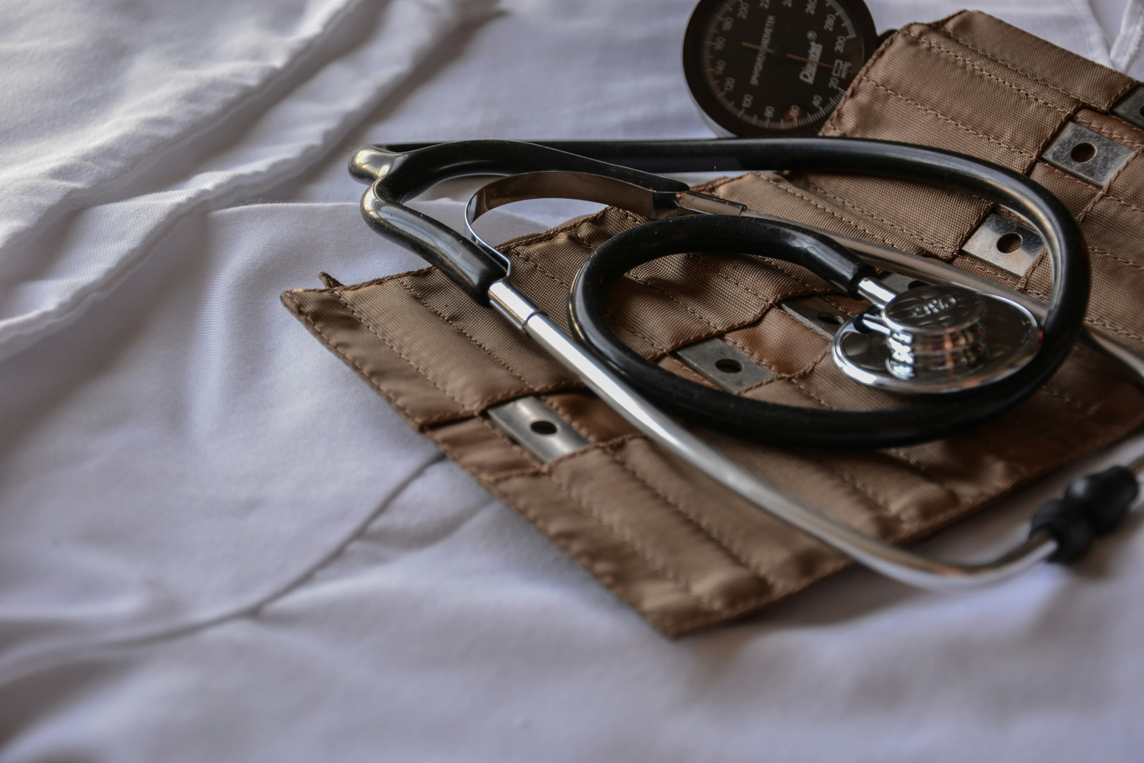 Efeitos colaterais gastrointestinais: o que esperar no início do tratamento com GLP-1